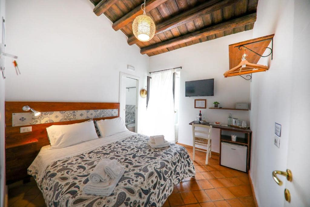 agrodolce where to stay in cefalu sicily