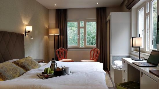cocoon hotel la rive bourscheid luxembourg lee trail room
