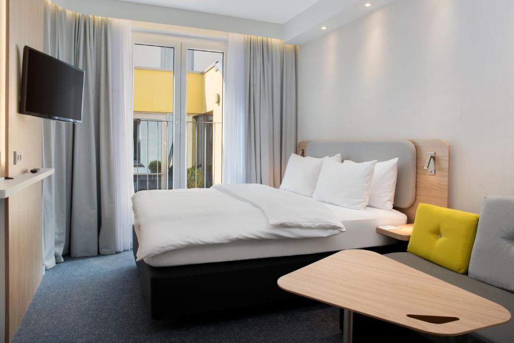 holiday inn baden-baden germany where to stay hotel room