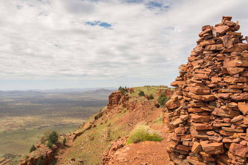 summit mount bruce karijini western australia