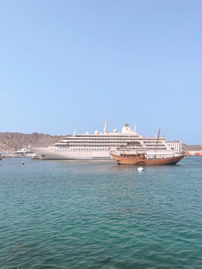 sultan boat mutrah corniche muscat Oman