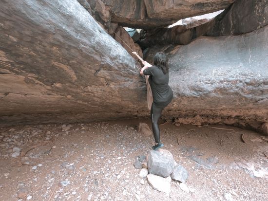 boulder with rope at wadi damm in oman
