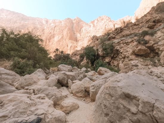 wadi shab hike canyon