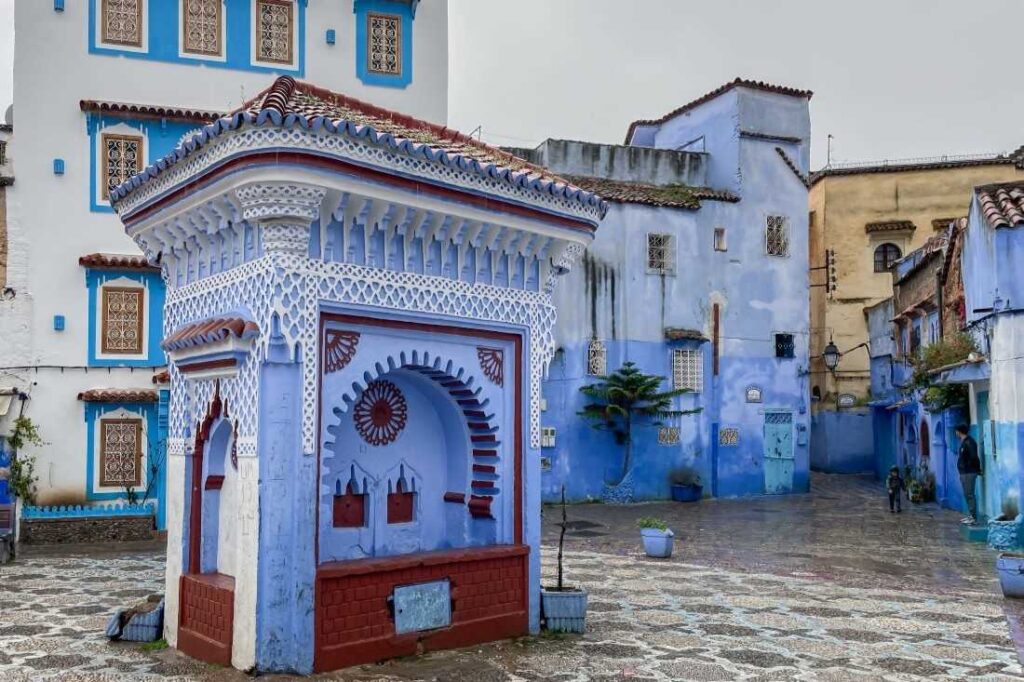 place el haouta foursided fountain chefchaouen travel guide