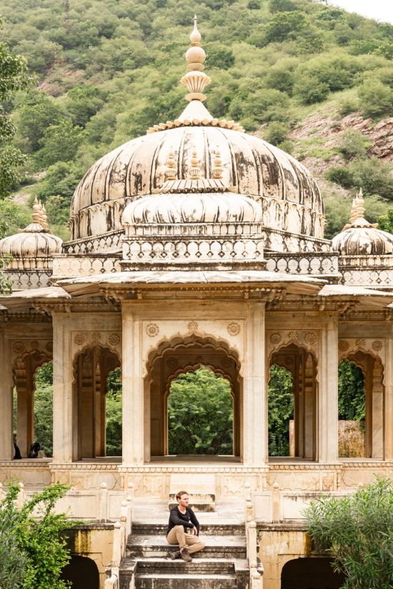 Gaitor Ki Chhatriyan matthias burial site